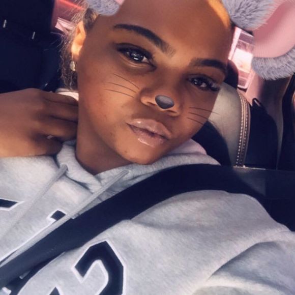 Meet your Posher, Bayeshaosofly - Picture 1 of 1